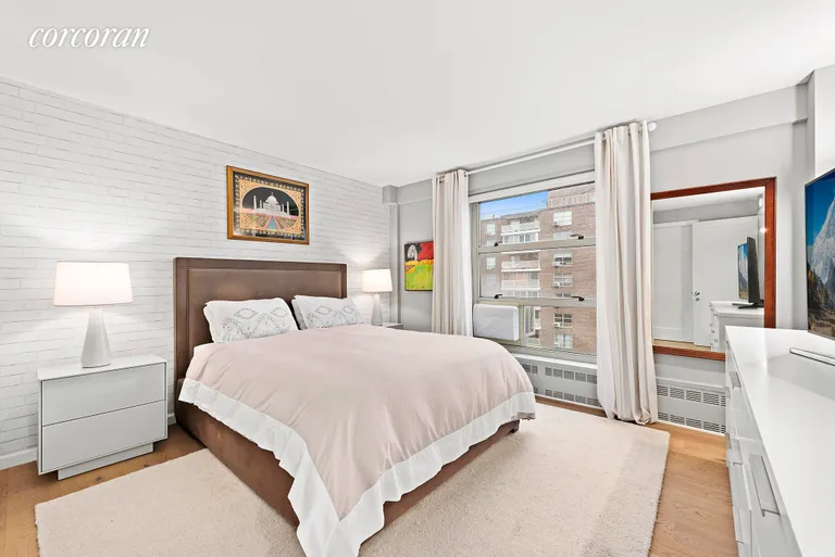 New York City Real Estate | View 100 La Salle Street, 18F | room 2 | View 3