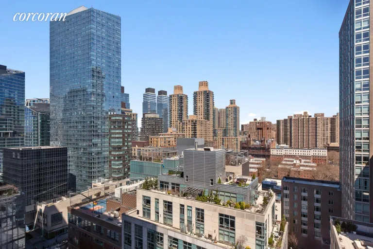 New York City Real Estate | View 555 West 59th Street, 18G | room 10 | View 11