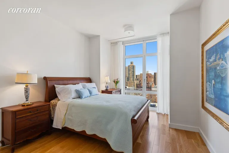 New York City Real Estate | View 555 West 59th Street, 18G | room 5 | View 6