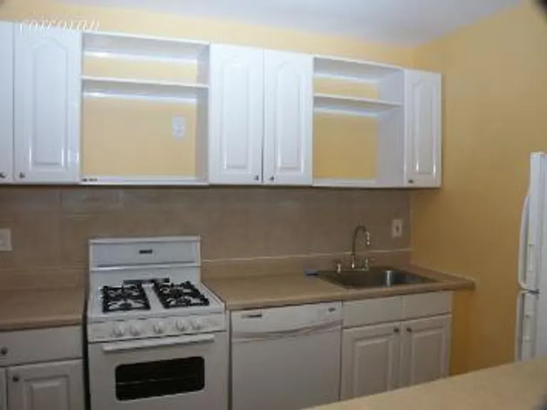 New York City Real Estate | View 155 West 81st Street, 1L | Big Kitchen | View 2