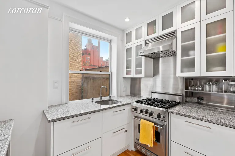 New York City Real Estate | View 170 West 81st Street, 6B | Kitchen | View 4