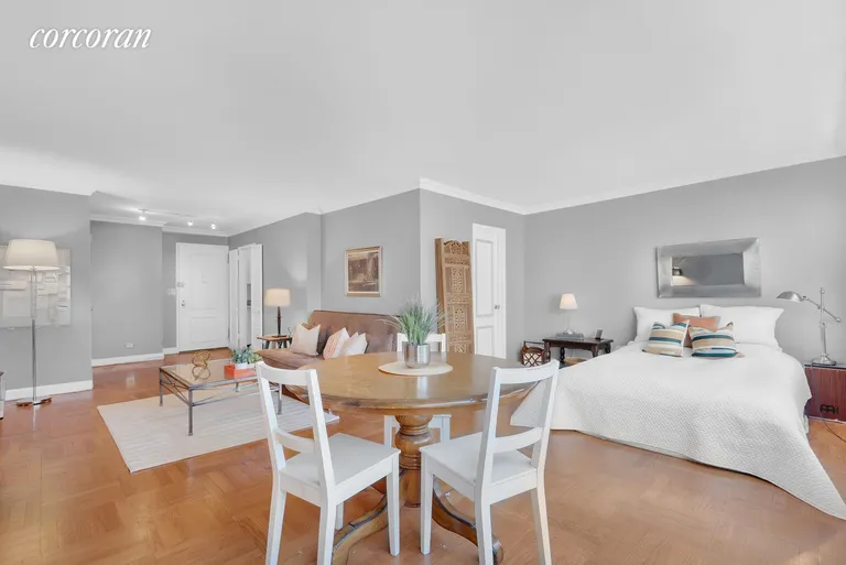 New York City Real Estate | View 166 East 61st Street, 10M | room 1 | View 2