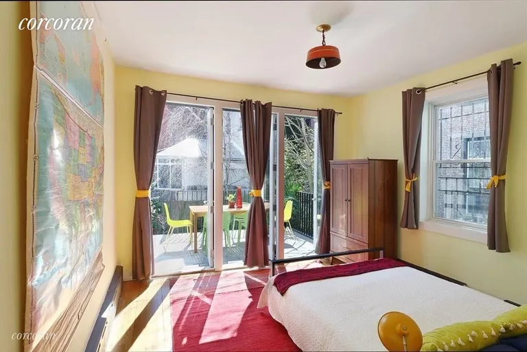 New York City Real Estate | View 150 Dekalb Avenue, TRIPLEX | Bedroom | View 3