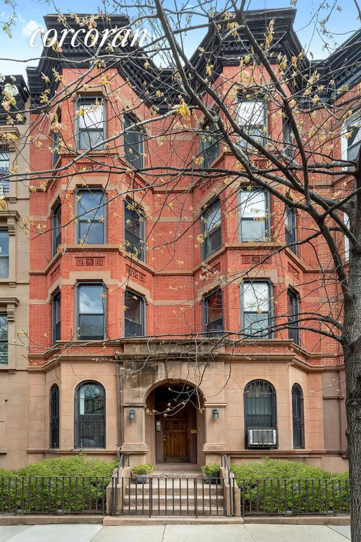 New York City Real Estate | View 749 Union Street, 4R | Classic Park Slope Barrel Front Co-op!  | View 8