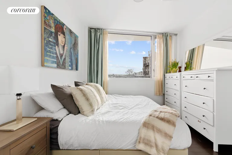 New York City Real Estate | View 14 4th Street, 2A | room 2 | View 3