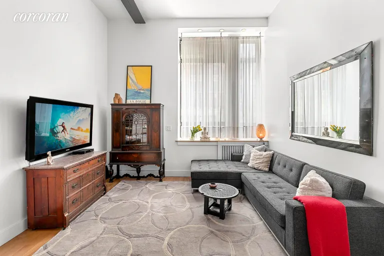 New York City Real Estate | View 100 West 72Nd Street, 2F | room 2 | View 3