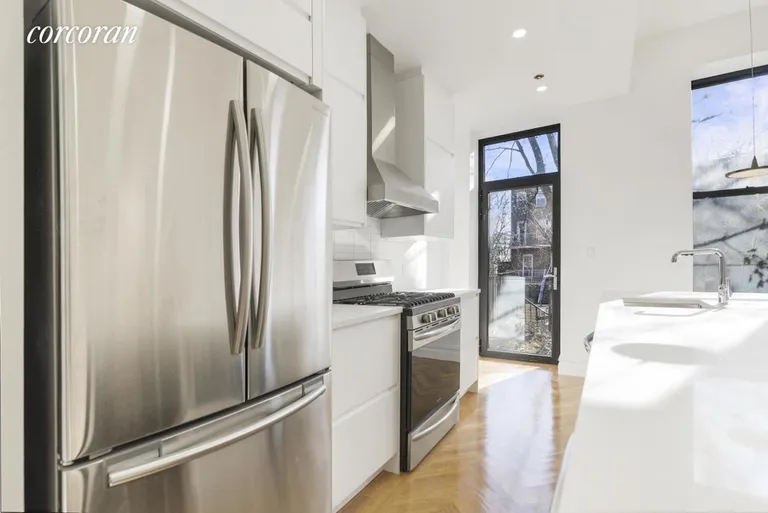 New York City Real Estate | View 562 Hancock Street, 2 | 3 Beds, 2 Baths | View 1