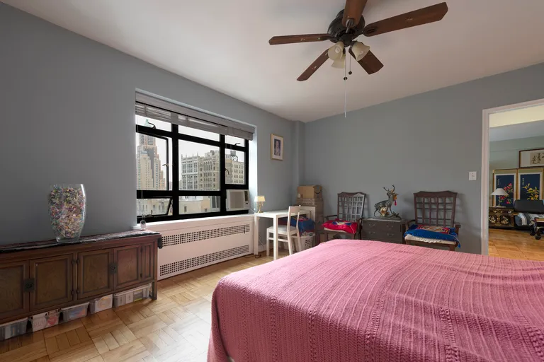 New York City Real Estate | View 100 Remsen Street, 8D | room 5 | View 6