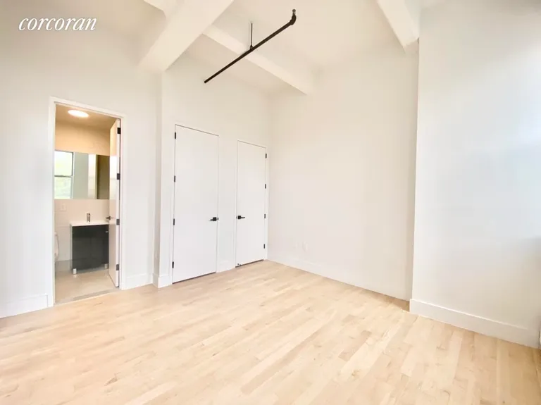 New York City Real Estate | View 970 Kent Avenue, 313 | room 8 | View 9