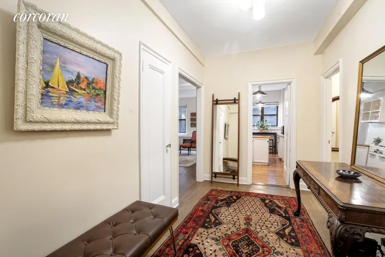 New York City Real Estate | View 229 East 79th Street, 4E | room 2 | View 3
