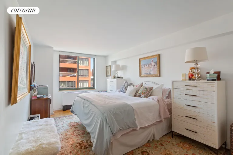 New York City Real Estate | View 275 Greenwich Street, 10L | room 3 | View 4