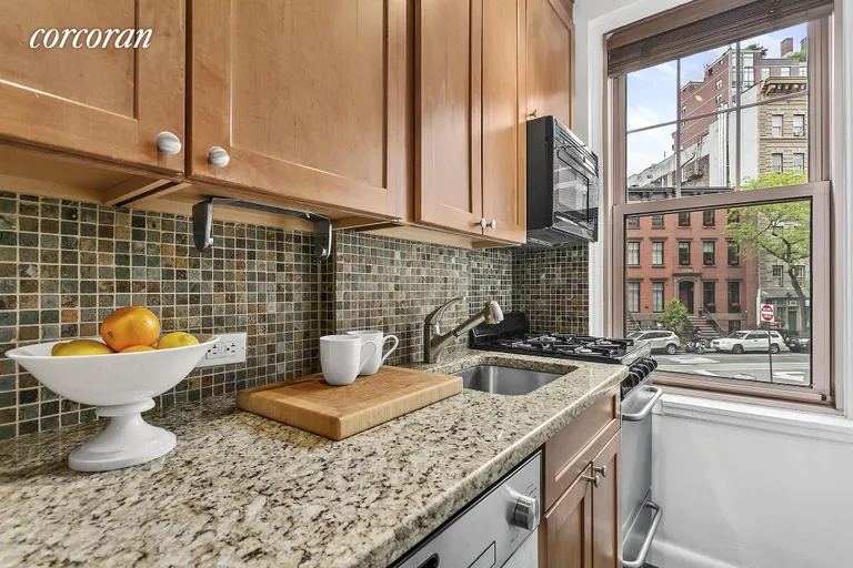 New York City Real Estate | View 2 Horatio Street, 2E | room 4 | View 5