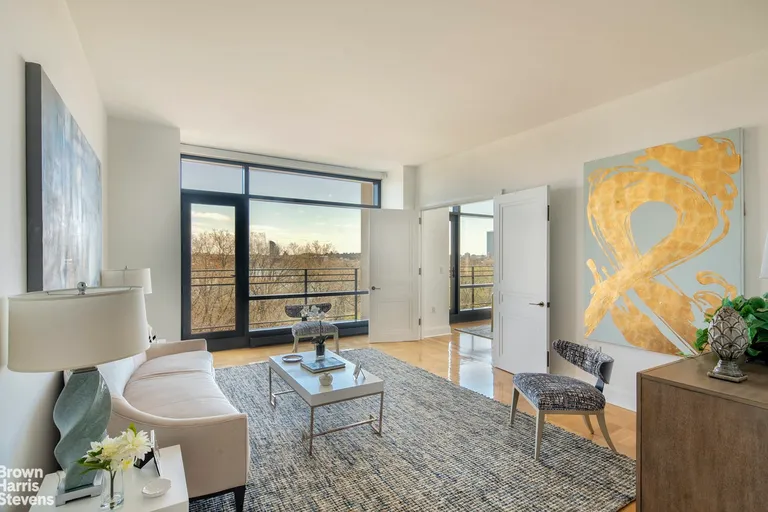 New York City Real Estate | View East End Avenue | 3 Beds, 3 Baths | View 1