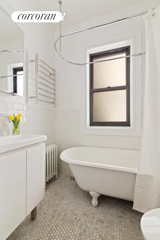 New York City Real Estate | View 483 12th Street, 4L | Bathroom | View 5
