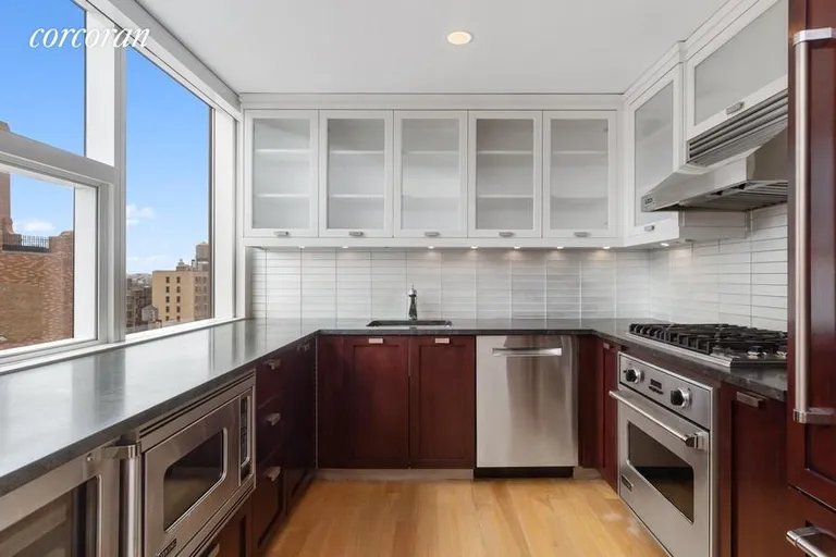 New York City Real Estate | View 2628 Broadway, 16B | room 3 | View 4