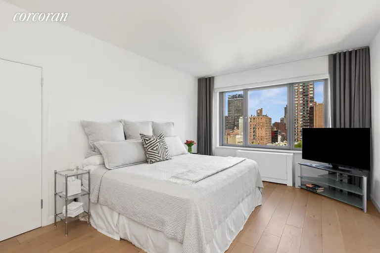 New York City Real Estate | View 200 East 62Nd Street, 10C | Master Bedroom | View 5