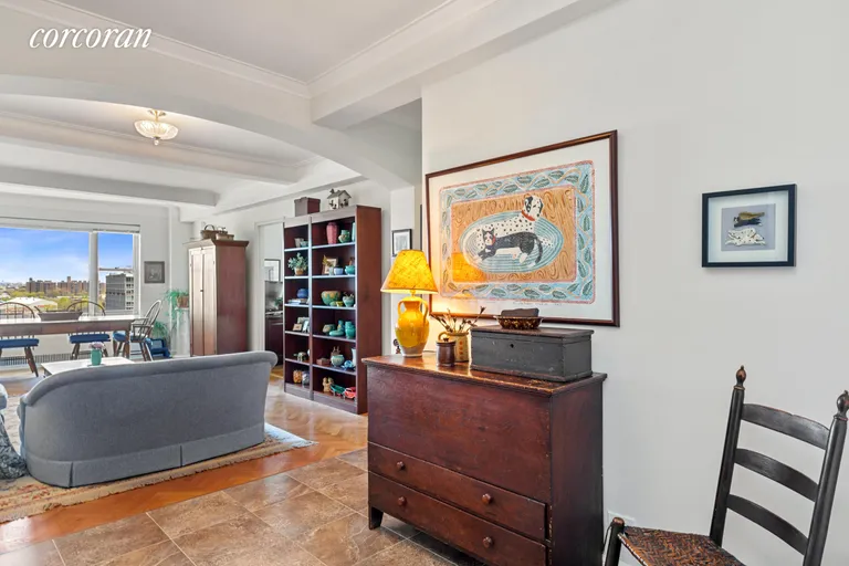 New York City Real Estate | View 33 East End Avenue, 11C | Living Room | View 3
