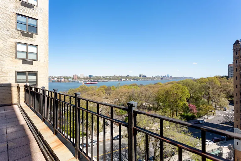 New York City Real Estate | View 230 Riverside Drive, 10O | room 4 | View 5