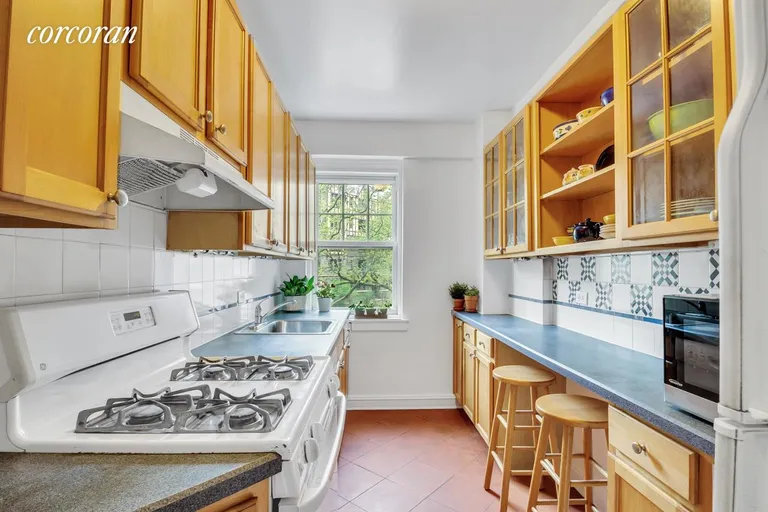 New York City Real Estate | View 160 Cabrini Boulevard, 26 | Kitchen | View 8