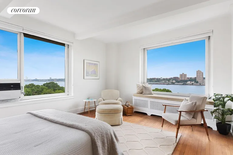 New York City Real Estate | View 50 Riverside Drive, 9A | PICTURE WINDOWS CAPTURE VIEWS | View 12
