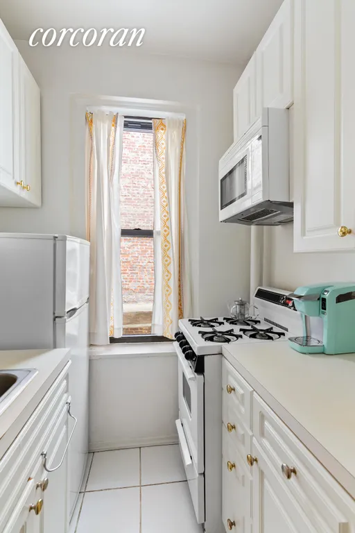 New York City Real Estate | View 741 West End Avenue, 5F | Kitchen | View 3