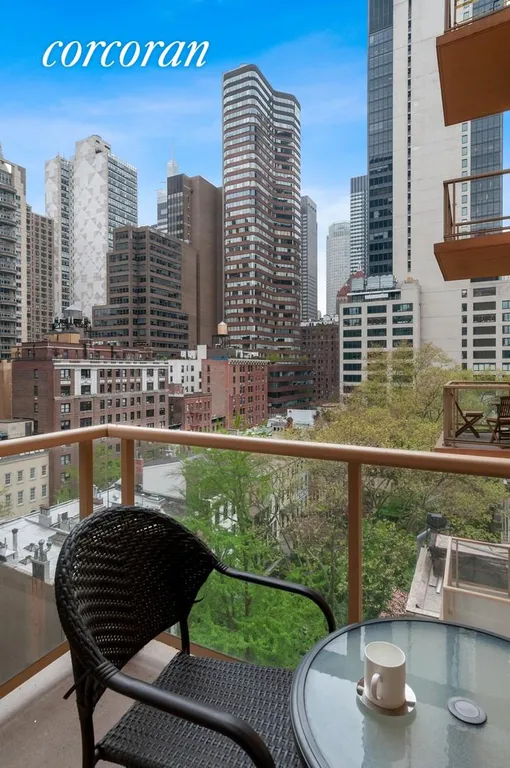 New York City Real Estate | View 250 East 49th Street, 8D | room 7 | View 8