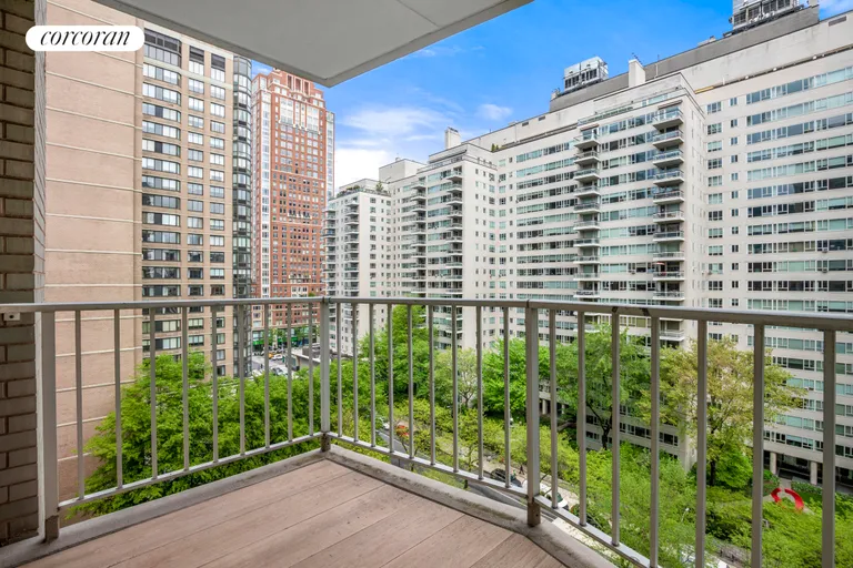 New York City Real Estate | View 220 East 65th Street, 11H | room 8 | View 9