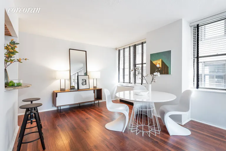 New York City Real Estate | View 301 East 45th Street, 8B | 2 Beds, 1 Bath | View 1