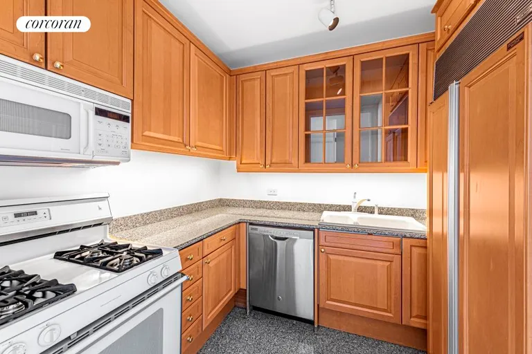 New York City Real Estate | View 101 West 67th Street, 48F | Kitchen | View 5
