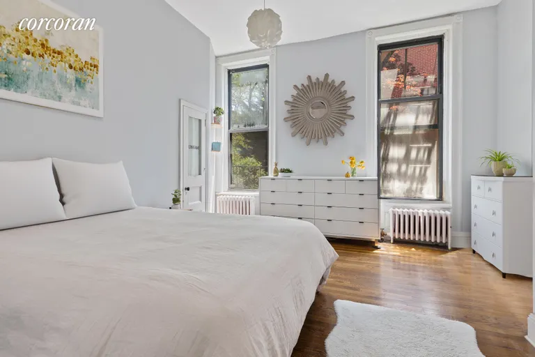 New York City Real Estate | View 37 7th Avenue, 2 | room 4 | View 5