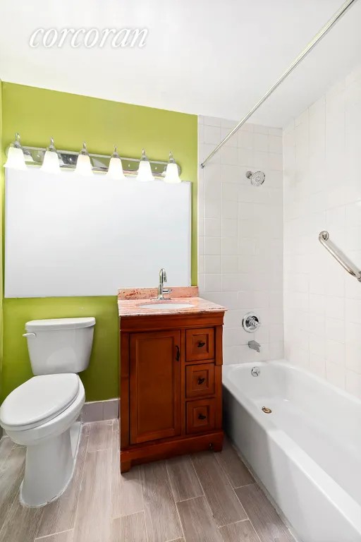 New York City Real Estate | View 1901 Madison Avenue, 404 | Full Bathroom | View 6