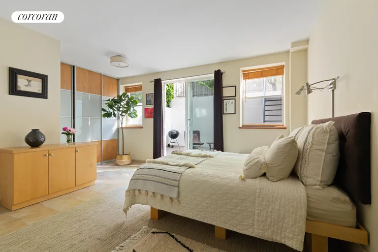 New York City Real Estate | View 330 2nd Street, 1B | room 3 | View 4