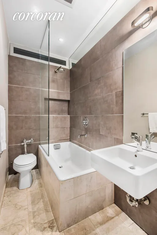 New York City Real Estate | View 130 West 16th Street, 1 | Full Bathroom | View 5