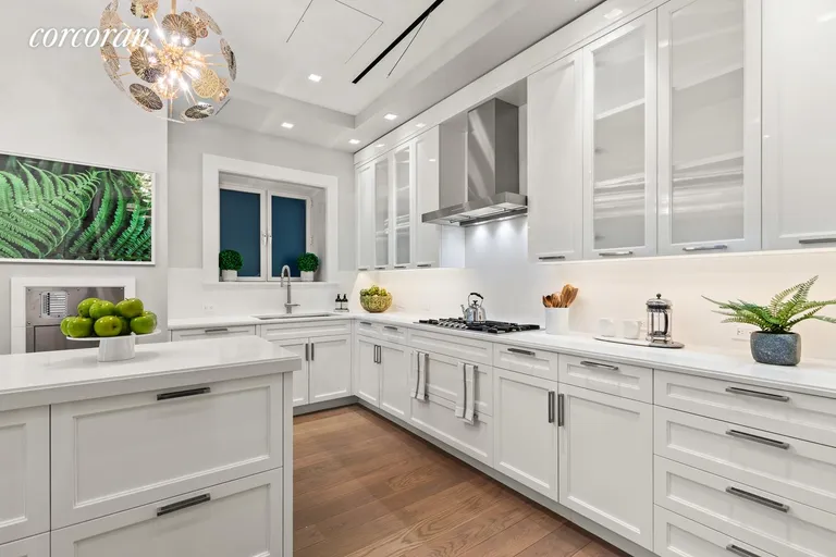 New York City Real Estate | View 40 East 72Nd Street, 2 | Kitchen | View 5