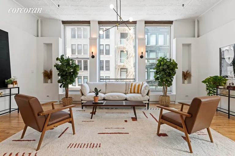 New York City Real Estate | View 28 East 22Nd Street, 5 | 1 Bed, 2 Baths | View 1