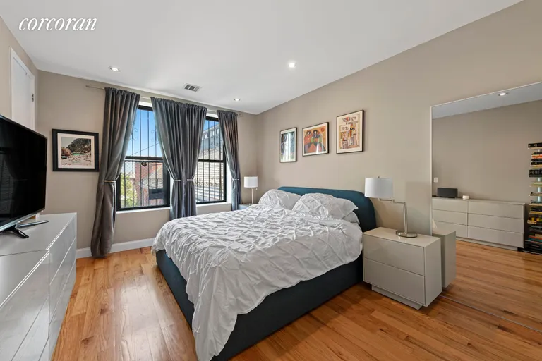 New York City Real Estate | View 1153 Pacific Street, 4 | room 5 | View 6