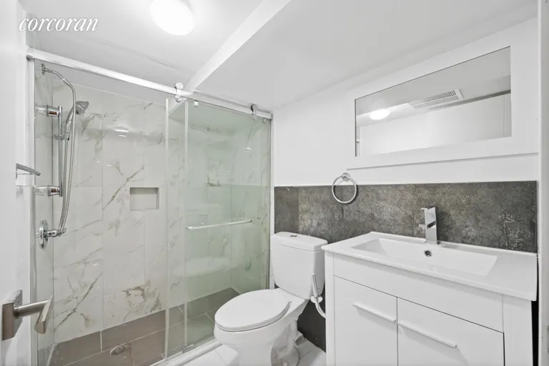 New York City Real Estate | View 652 Lafayette Avenue, 1 | Full Bathroom | View 7