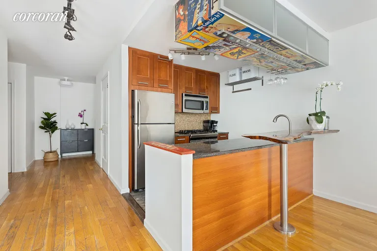 New York City Real Estate | View 370 12th Street, 2 | Kitchen | View 2