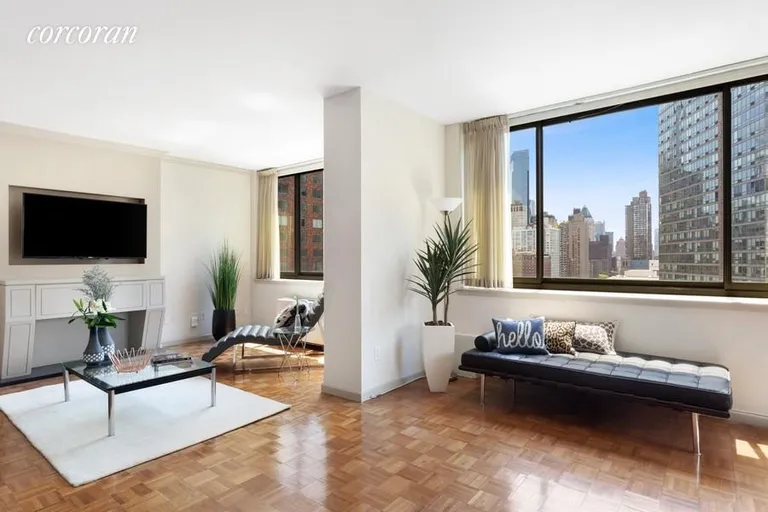 New York City Real Estate | View 2000 Broadway, 16EF | 3 Beds, 3 Baths | View 1