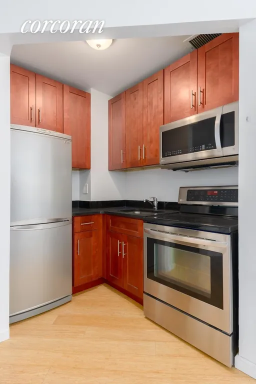 New York City Real Estate | View 176 WEST 86TH STREET, RU8E | room 1 | View 2