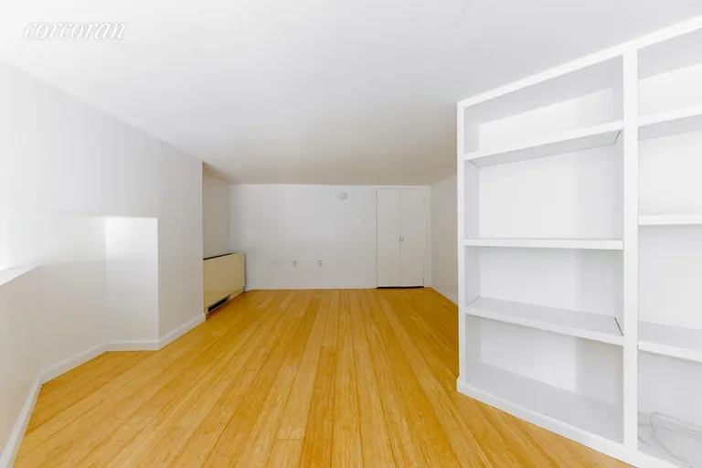 New York City Real Estate | View 176 WEST 86TH STREET, RU8E | room 4 | View 5