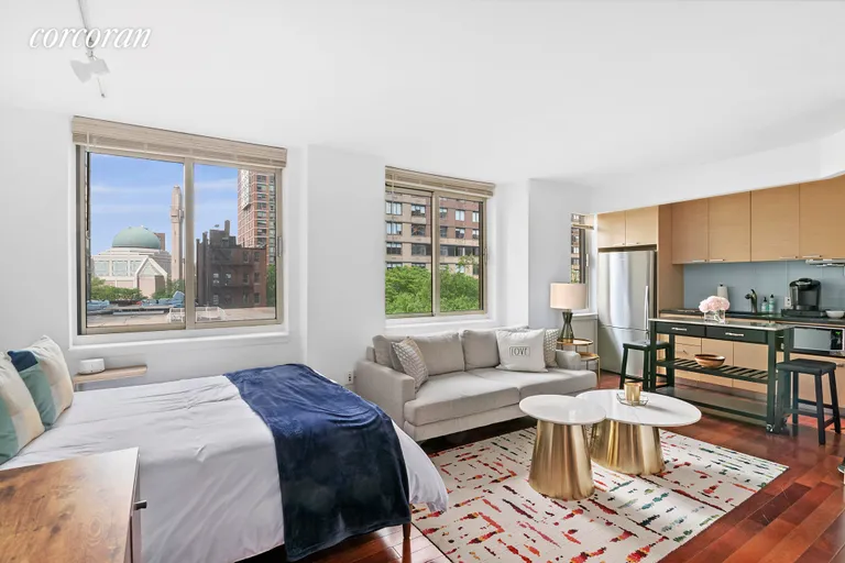 New York City Real Estate | View 206 East 95th Street, 4D | room 1 | View 2