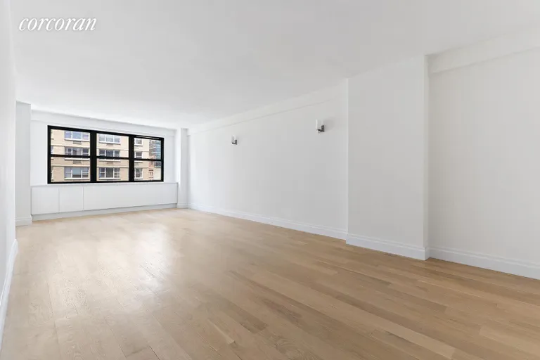 New York City Real Estate | View 201 East 28th Street, 6P | 1 Bed, 1 Bath | View 1