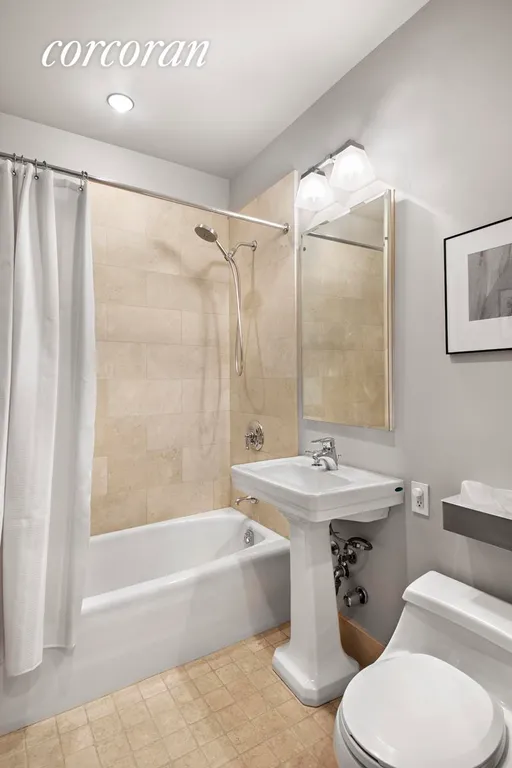 New York City Real Estate | View 130 West 30th Street, 4A | Full Bathroom | View 8