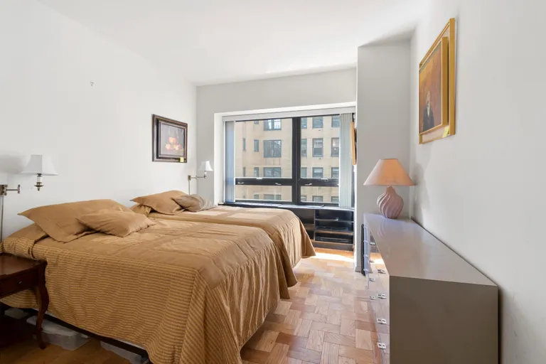 New York City Real Estate | View East 54th Street | 2 Beds, 2 Baths | View 1