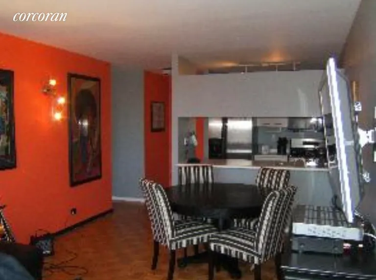 New York City Real Estate | View 350 West 50th Street, 33G | room 3 | View 4