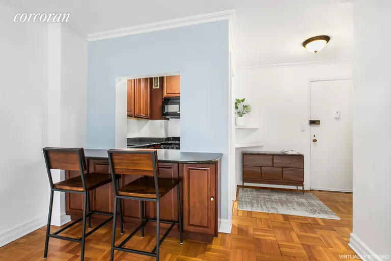 New York City Real Estate | View 39 Gramercy Park North, 8B | Open Kitchen Bar and Large Foyer | View 2