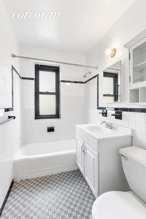 New York City Real Estate | View 385 Grand Street, L404 | Full Bathroom | View 5
