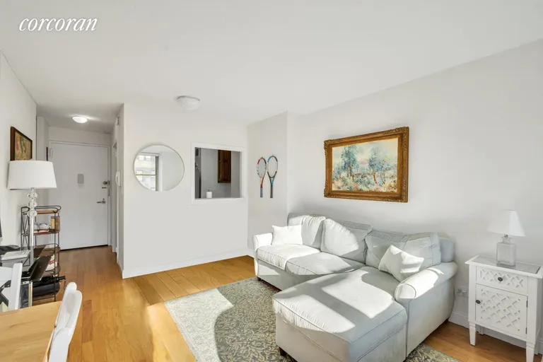New York City Real Estate | View 301 East 79th Street, 12R | room 2 | View 3