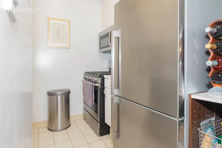 New York City Real Estate | View 2000 Broadway, 14E | room 4 | View 5